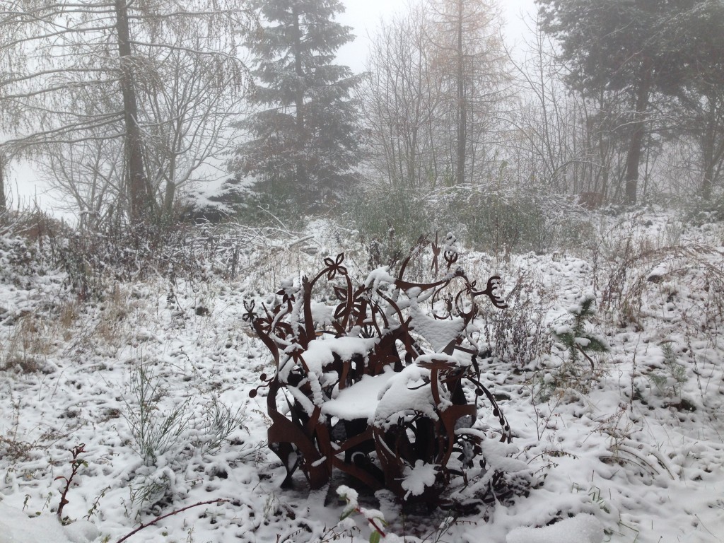 Petit Jardin Chair in the snow